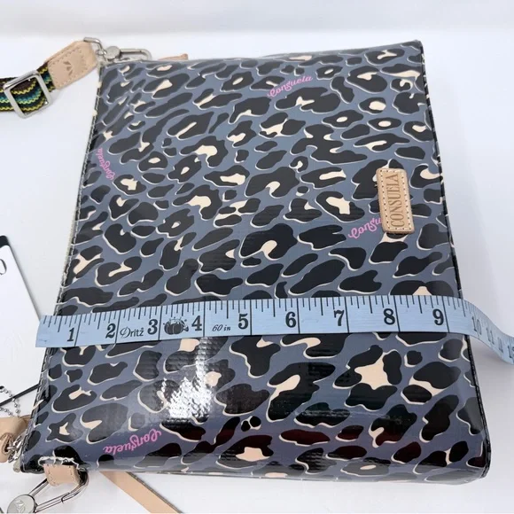 Consuela Downtown Crossbody Black and Cream - Picture 7 of 9